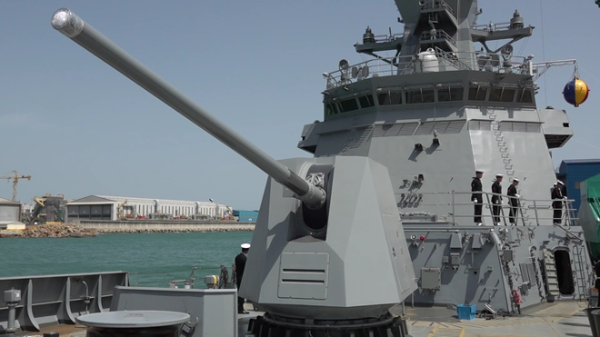 사진은 지난해 4월 10일 울산 HD현대중공업에서 열린 울산급 Batch-III 1번함 충남함 진수식에서 충남함이 공개되고 있는 모습. (사진 = 뉴시스)