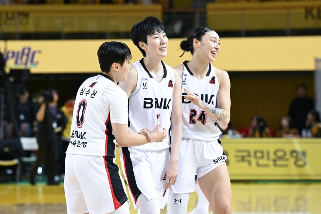 심수현, 박혜진, 김소니아