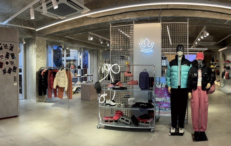 수프라, 한남 플래그십 스토어 리뉴얼… 브랜드 헤리티지 반영한 영&힙 인테리어 돋보여