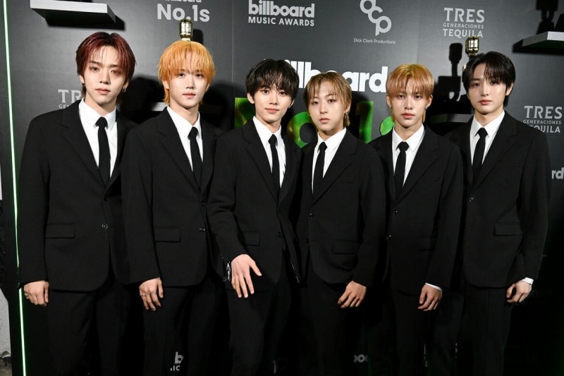 누에라, ‘빌보드 어워드’ 공식 행사서 ‘2025년 K-POP 루키’ 등극…데뷔 기대감 ‘급상승’