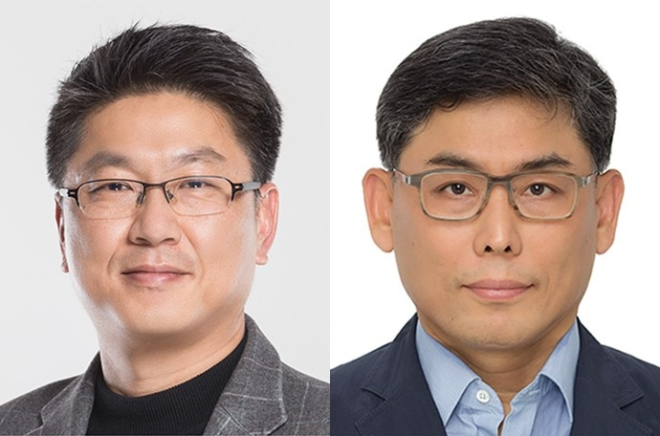 삼성전자는 27일 사장 승진 2명, 위촉업무 변경 7명 등 총 9명 규모의 2025년 정기 사장단 인사를 발표했다고 밝혔다. 사진은 (왼쪽부터) 삼성전자 DS부문 Foundry사업부장 사장으로 승진한 삼성전자 DS부문 DSA총괄 한진만 부사장, 삼성전자 DS부문 경영전략담당 사장으로 승진한 삼성전자 사업지원T/F 김용관 부사장의 모습. (사진 = 삼성전자 제공)