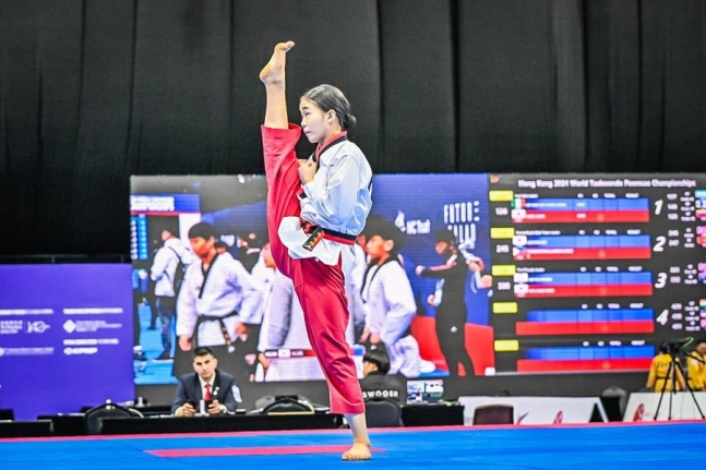 박지혜의 멋진 발차기