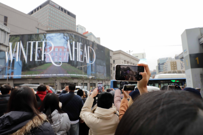 신세계스퀘어_뷔X박효신 뮤직비디오. ⓒ신세계백화점