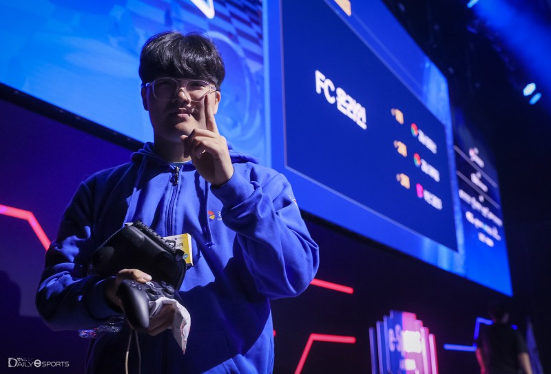 KeG 'FC 온라인' 챔피언 경상남도 임태산.