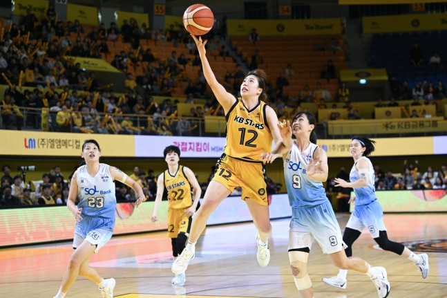 득점하는 나카타