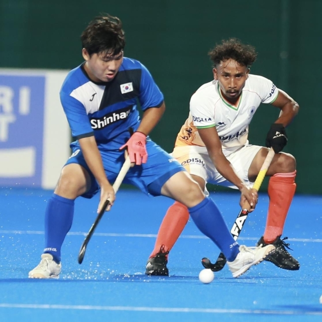 한국과 인도의 경기 모습.