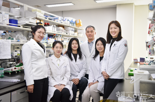 화순전남대병원 우울증진단 자살예방 바이오마커 발굴한 교수 및 연구원 (화순전남대병원 제공)