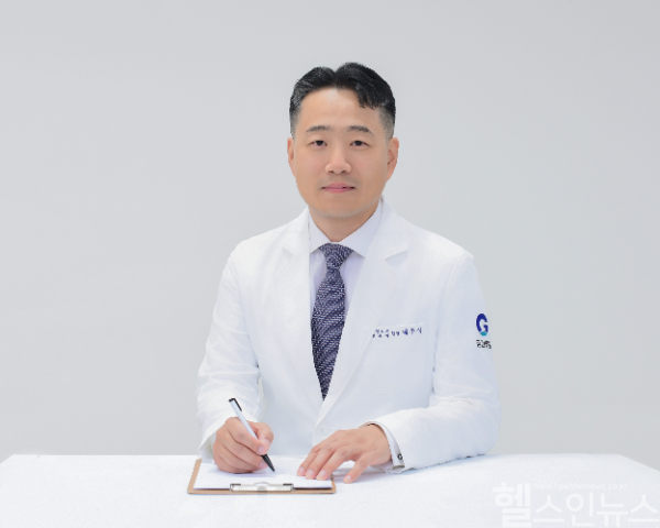 배우식 굳건병원 원장