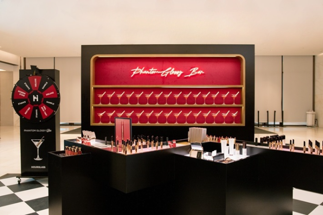 아워글래스, 더 현대 서울에서 팝업 스토어 ‘Phantom Glossy Bar’ 운영