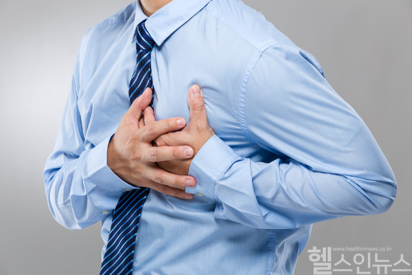 코로나19 유행 이전 수준으로 회복된 급성 심장정지 생존율... 심폐소생술이 생존율 높이는 핵심 열쇠인 것으로 나타났다. (클립아트코리아)