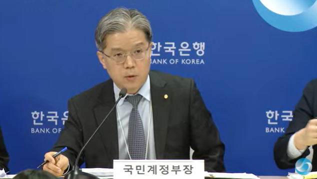 (상보) 강창구 한은 국민계정부장 "기술적 4분기 0.5% 이상이면 연간 2.2% 성장률 달성할 수 있어"