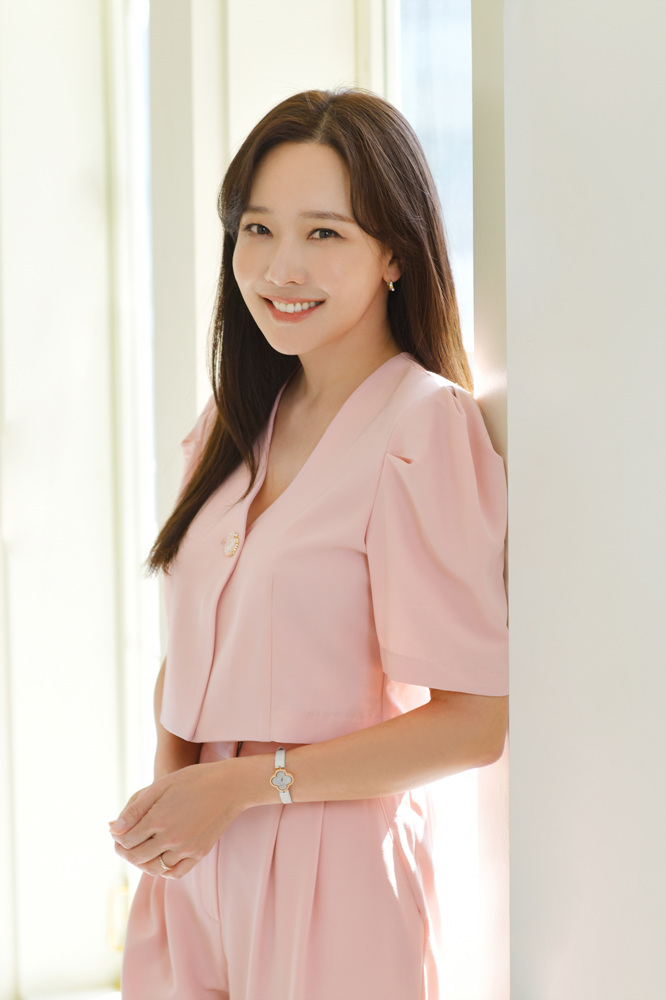소유진, 블루드래곤 엔터테인먼트와 전속계약 체결…열일 행보 예고