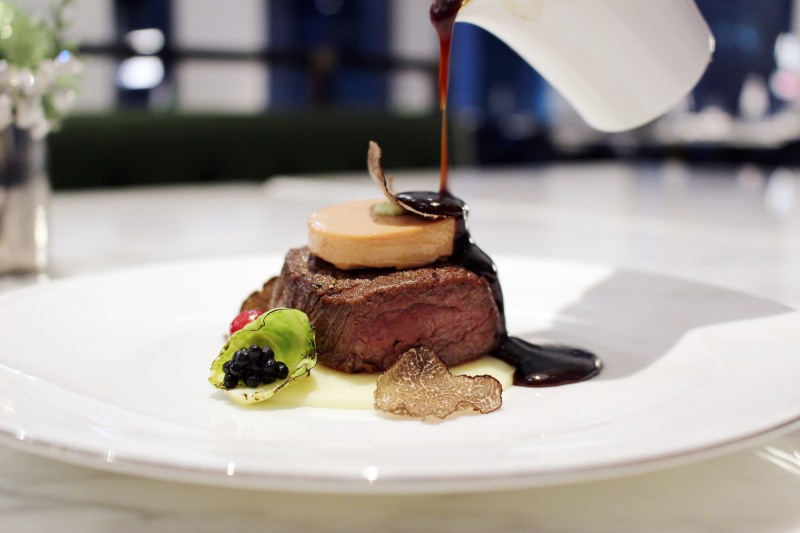 르메르디앙 서울 명동, 크리스마스 및 연말 스페셜 요리 선봬