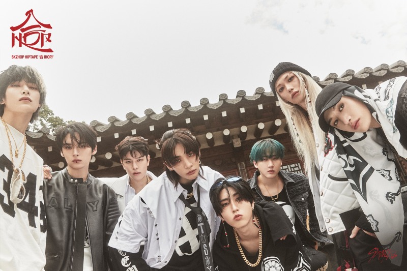 스트레이 키즈, 새 앨범 ‘合 (HOP)’ 글로벌 호성적…‘뜨거운 인기몰이’