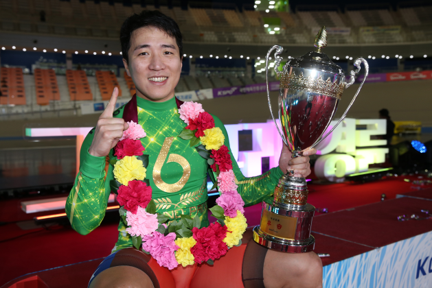 지난해 그랑프리 경륜 우승자인 임채빈은 2024 그랑프리 경륜에서도 가장 강력한 우승 후보다