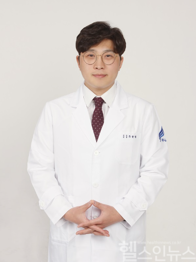 류완철 제니스병원 원장(성형외과 전문의)