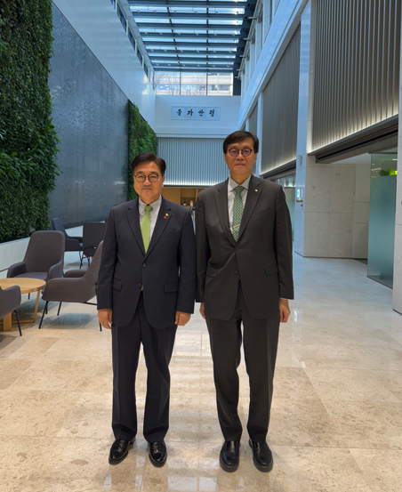 (상보) 우원식 "국회, 한은과 금융당국 필요한 역할 다할 수 있도록 최선의 뒷받침 할 생각"