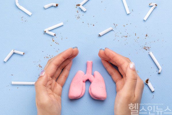 국내뿐 아니라 전세계인들의 건강을 위협하는 폐암, 흡연과 함께 미세먼지, 조리매연도 위험 요인으로 꼽힌다. (클립아트코리아)