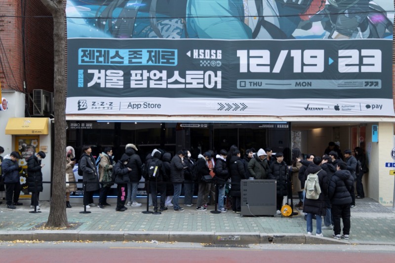 겨울 팝업 스토어가 팬들의 관심 속에 진행됐다(제공=호요버스).