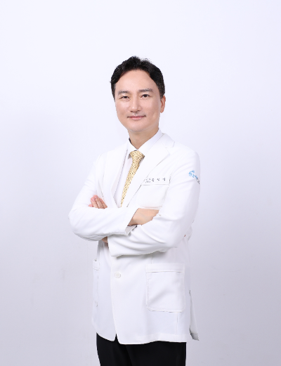 윤삼영 첫눈애안과 원장