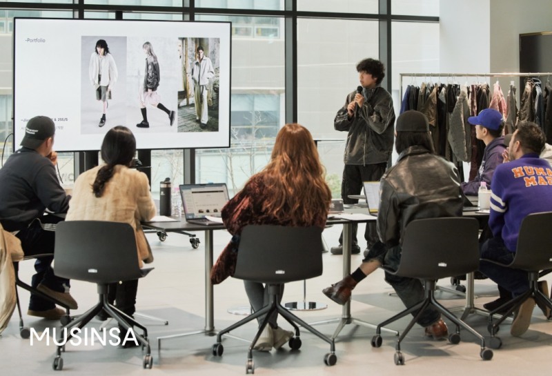 무신사는 패션 장학생을 대상으로 진행한 ‘MNFS 파이널 프로젝트’에서 파이널리스트 3팀을 최종 선발했다고 밝혔다. (무신사 제공)
