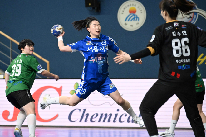 신한SOL페이 23 24 핸드볼 H리그 서울시청 우빛나의 경기 모습. / 사진제공=한국핸드볼연맹