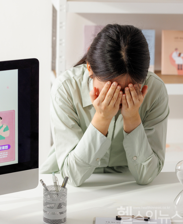 연달아 일어난 대규모 재난 사고로 한국 사회 전반적으로 트라우마가 크게 남았다. 이를 극복하기 위한 방법을 심리적·의학적으로 접근해 보았다. (클립아트코리아)