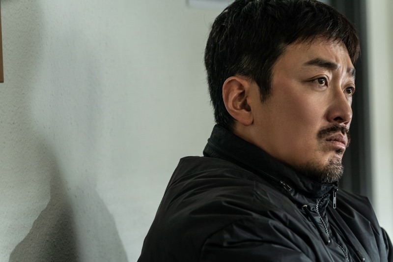 하정우, 분노의 진폭 담은 강렬한 변신…‘브로큰’ 민태 캐릭터 스틸 공개