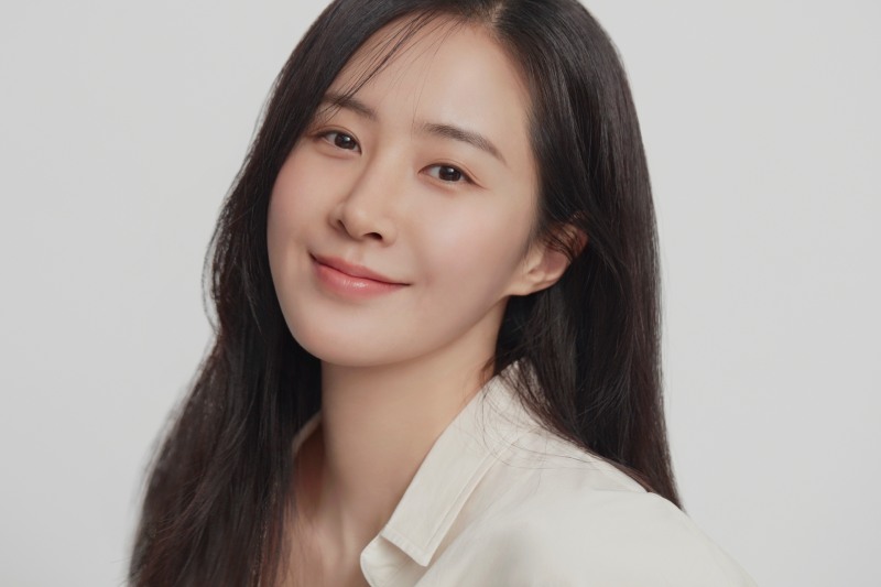 권유리, 주목받는 뱀띠 스타 우뚝…2025년 열일행보ing