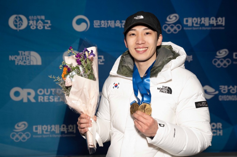 ‘2025 청송 아이스클라이밍 월드컵’에서 우승한 노스페이스 애슬리트팀 이영건 선수