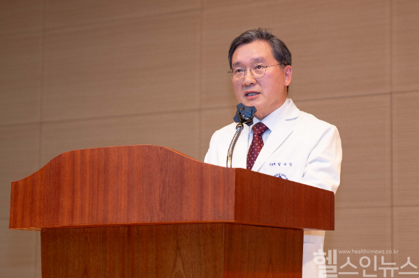 취임사 중인 18대 의과대학장 김지언 교수 (대구가톨릭대학교의료원 제공)