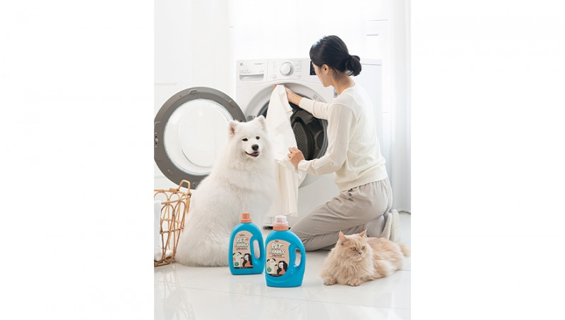 LG생활건강은 반려동물과 가족들을 모두 생각한 전문 브랜드 ‘팻-페밀리(PET FAMILY)’를 론칭한다. (LG생활건강 제공)