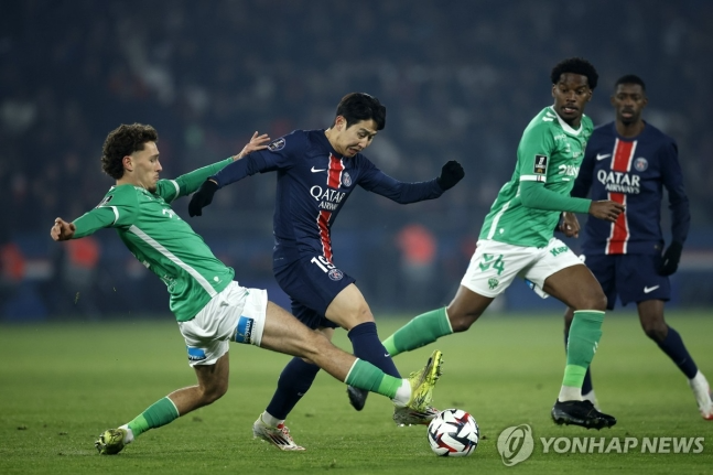 PSG 이강인, 팀 떠나기로 결심... 英매체 '프리미어리그 구단들 영입 경쟁'