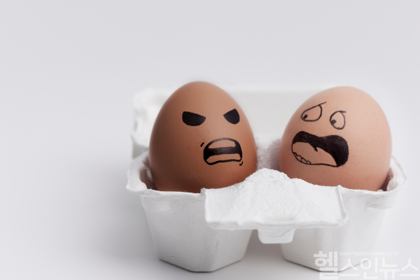 정치 불안에 경제적인 불안까지 더해지면서 국민들의 정신 건강에 위험 신호가 켜졌다. 마음의 안정을 위해 일상 속 작은 루틴부터 시작하는 게 중요하다. (클립아트코리아)