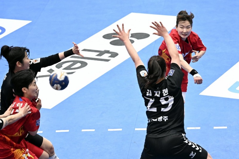 인천광역시청 이효진이 돌파슛을 시도 중이다. / 사진제공=한국핸드볼연맹