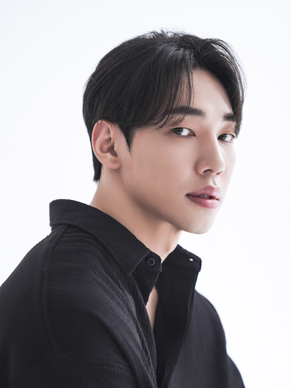 강윤, 냉혹한 카리스마 뽐낸다…‘스터디그룹’ 캐스팅