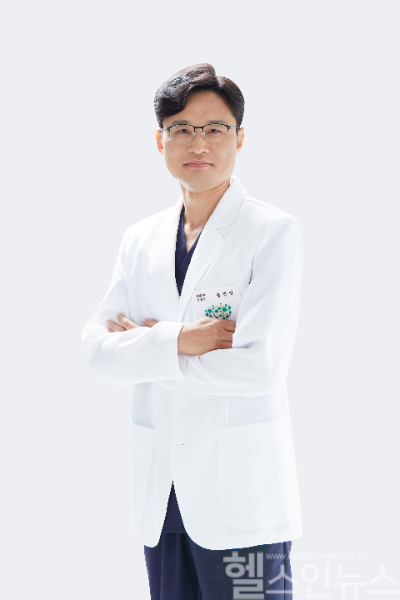 정진영 참포도나무병원 원장