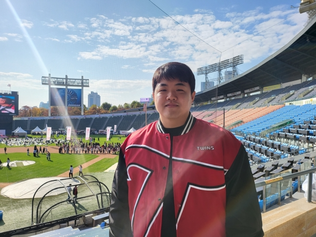 LG 새 얼굴 장현식