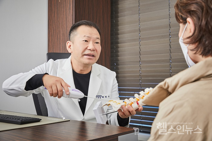 영통 튼튼병원 신경외과 전문의 박진수 대표원장