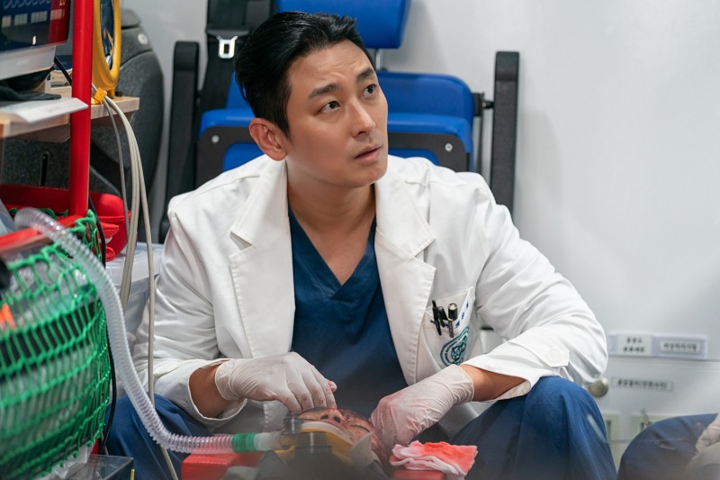 주지훈, ‘사외다’→‘조명가게’→‘중증외상센터’로 이어지는 전성기…인생 캐릭터 예고