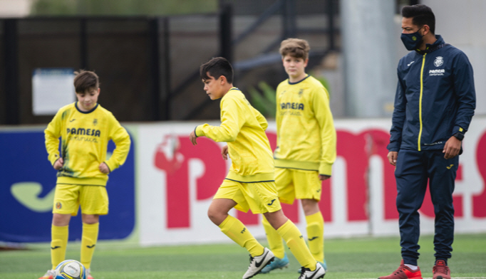 오렌지풋볼네트워크, EFT(European Football Training)와 글로벌 축구 발전 도모를 위한 업무 양해각서 체결
