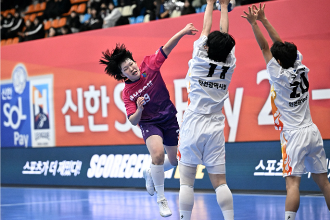 신한SOL페이 24 25 핸드볼 H리그에서 활약중인 부산시설공단 이혜원. / 사진제공=한국핸드볼연맹