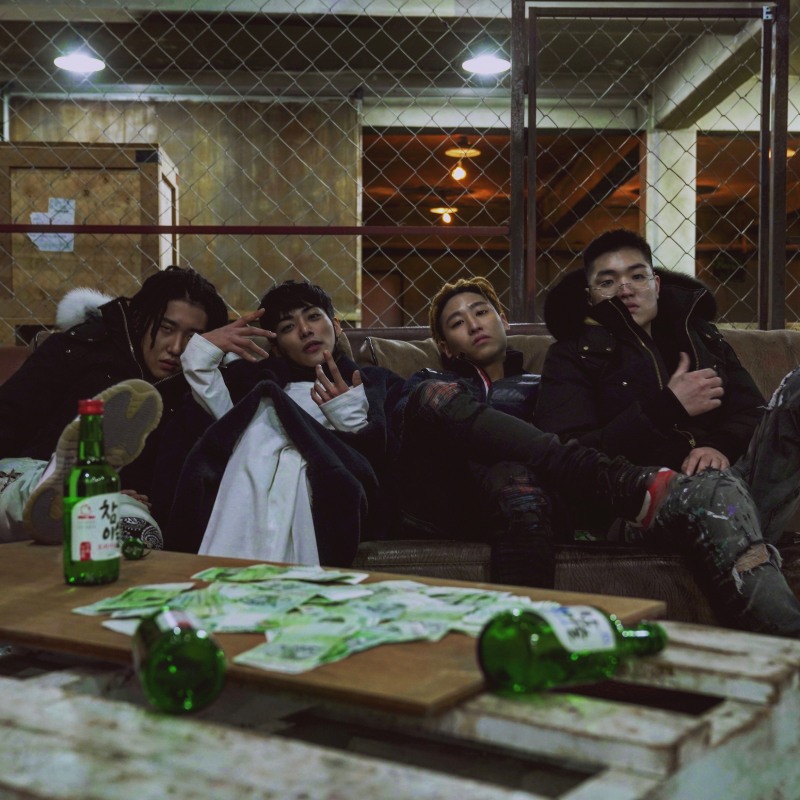 뮤직비디오 호미들 300 中 (사진제공=김건민 인스타그램)