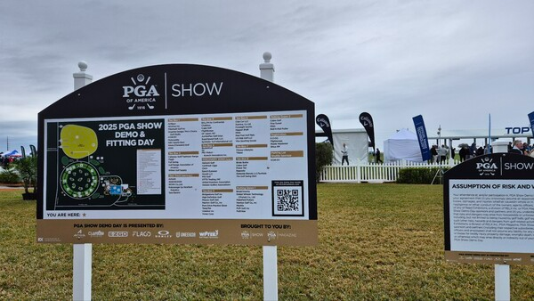 데모데이 현장 구성을 알리는 안내판. 사진_류시환