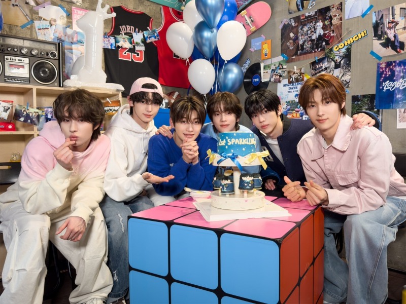 TWS, 데뷔 1주년 팝업 성황리 마쳐…열띤 관심 속 문전성시