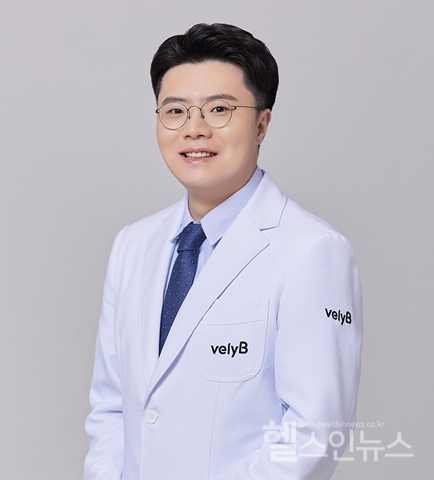 Dr. Juhyung Lee of Blively Clinic, Gimpo Branch, explains how JuveLook treatments restore hydration, elasticity, and volume to counteract dry weather damage and visible signs of aging.