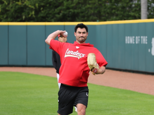 SSG 스프링캠프에 합류한 미치 화이트