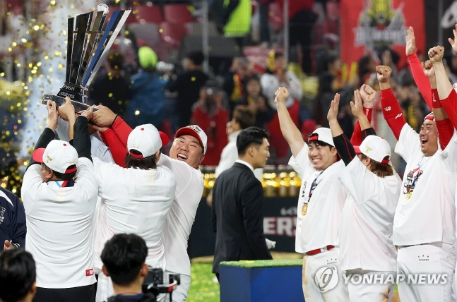 '완벽한 우승 청사진' KIA 타이거즈, 2연속 왕좌를 향한 야심찬 도전