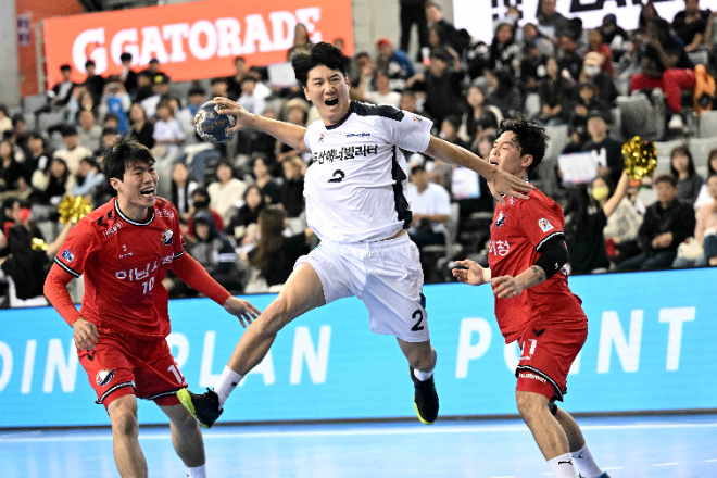 신한SOL페이 24 25 핸드볼 H리그에서 활약중인 두산 정의경. / 사진제공=한국핸드볼연맹