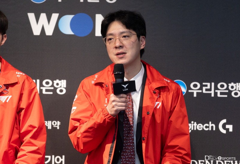 T1 '꼬마' 김정균 감독
